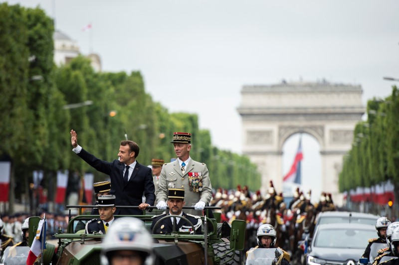 Le défilé militaire du 14-Juillet sur les Champs-Elysées